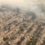 Devastanti incendi in California: 10 morti, evacuate 20mila persone [GALLERY]