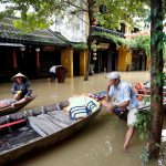 Vietnam devastato dal tifone Damrey: l’Europa pronta a dare assistenza [GALLERY]