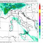 Allerta Meteo: ultimo Sabato del 2017 di forte maltempo sulle Alpi e nel basso Tirreno, torna il sole (e anche il caldo) sul resto d’Italia [MAPPE]