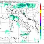 Allerta Meteo: ultimo Sabato del 2017 di forte maltempo sulle Alpi e nel basso Tirreno, torna il sole (e anche il caldo) sul resto d’Italia [MAPPE]