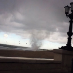 Maltempo, ruggito dell’inverno in Puglia: tromba d’aria sul litorale di Bari, gragnola sul litorale [FOTO e VIDEO]