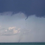 Maltempo, ruggito dell’inverno in Puglia: tromba d’aria sul litorale di Bari, gragnola sul litorale [FOTO e VIDEO]