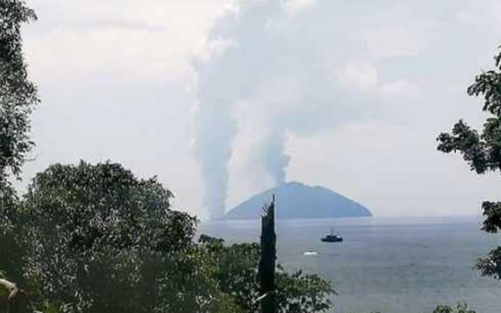 vulcano Kadovar Papua Nuova Guinea