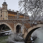 Maltempo, il Burian sferza l’Italia: GELO incredibile al Nord, tanta NEVE al Centro fino a ROMA e NAPOLI. Ai margini il Sud