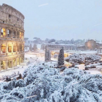 Maltempo, il Burian sferza l’Italia: GELO incredibile al Nord, tanta NEVE al Centro fino a ROMA e NAPOLI. Ai margini il Sud