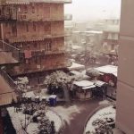 Napoli si risveglia ricoperta dalla neve: imbiancato anche il lungomare [FOTO e VIDEO]