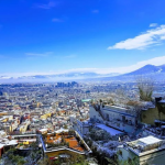 Napoli, scenario da era glaciale alle falde del Vesuvio con la neve portata dal Burian: GALLERY memorabile