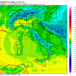 Meteo Italia in diretta: ancora freddo e maltempo al Sud, sole e temperature in forte aumento al Nord
