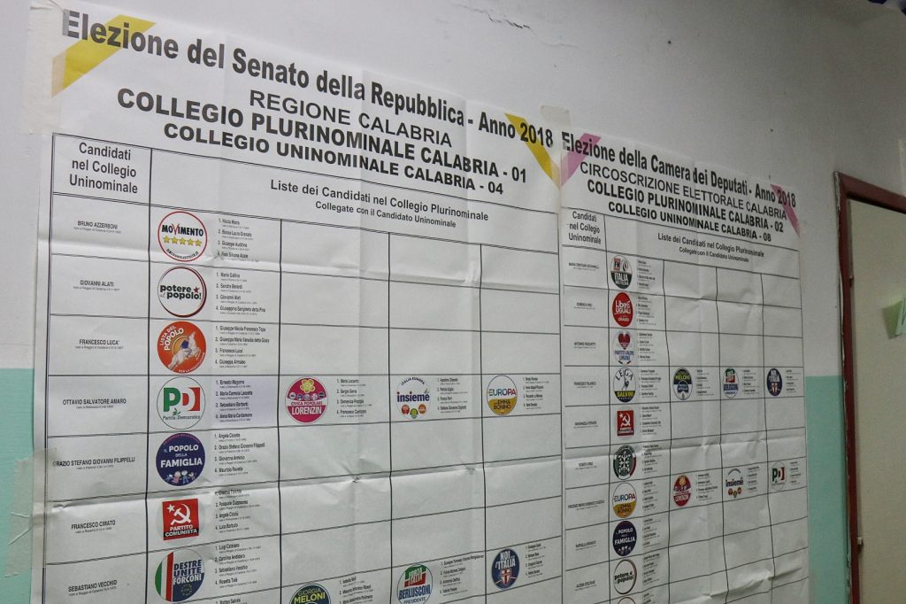 elezioni liste foto seggio