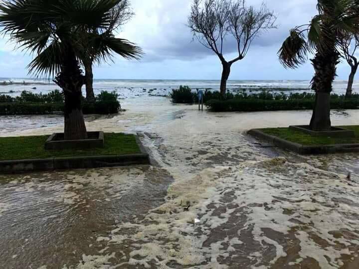 mareggiata praia a mare tortora maratea 21 marzo 2018