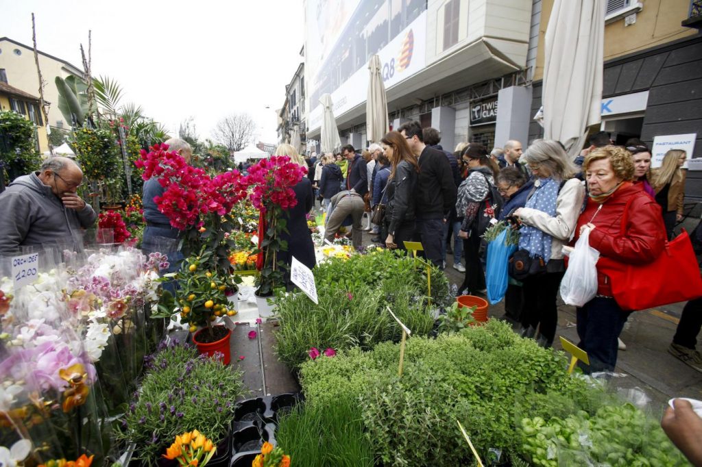 Milano, Fiori e sapori sul naviglio grande (1)