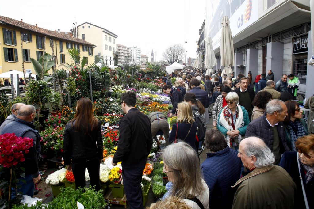 Milano, Fiori e sapori sul naviglio grande (1)