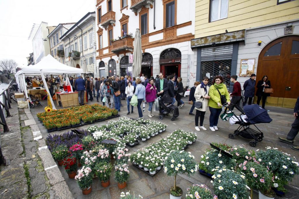 Milano, Fiori e sapori sul naviglio grande (1)