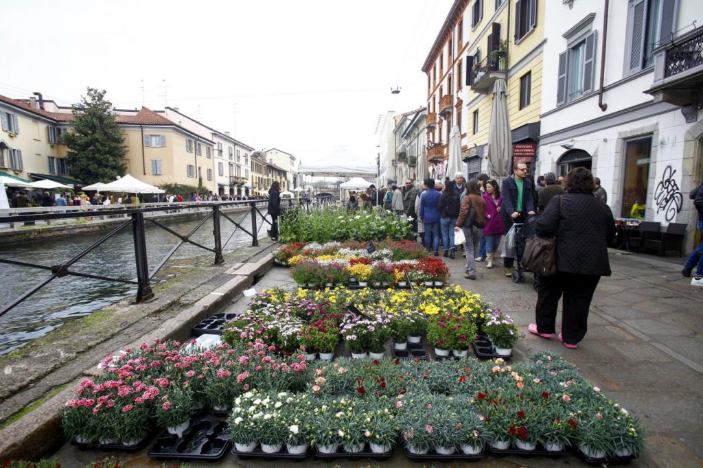 Milano, Fiori e sapori sul naviglio grande (1)