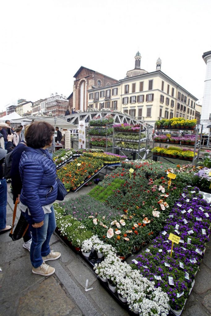 Milano, Fiori e sapori sul naviglio grande