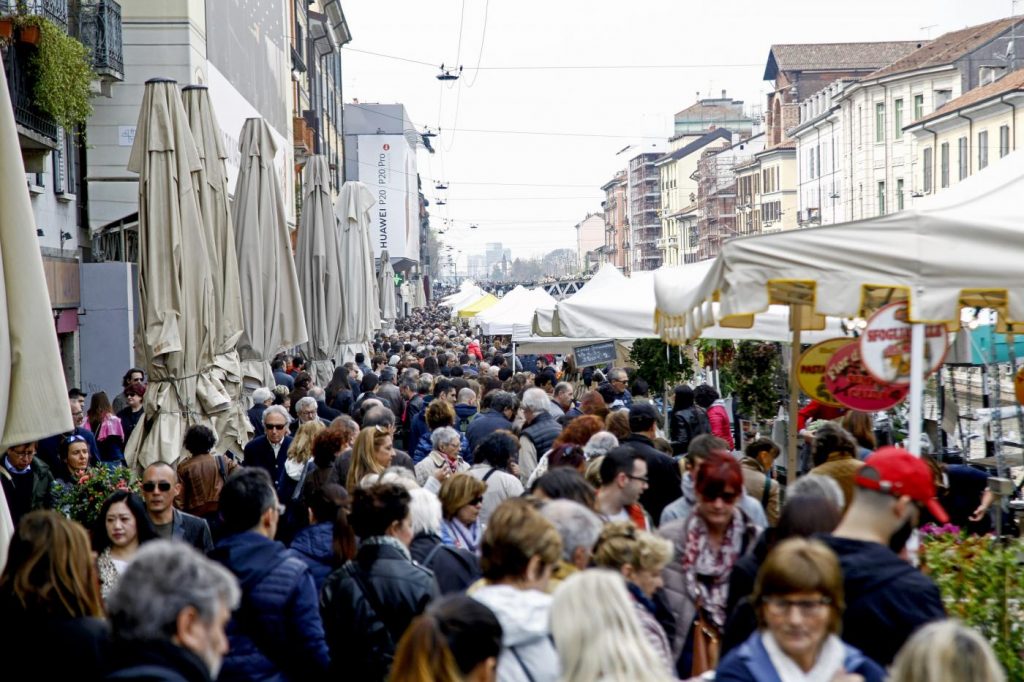 Milano, Fiori e sapori sul naviglio grande (1)