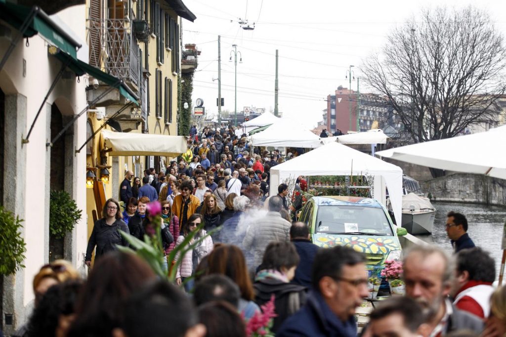 Milano, Fiori e sapori sul naviglio grande