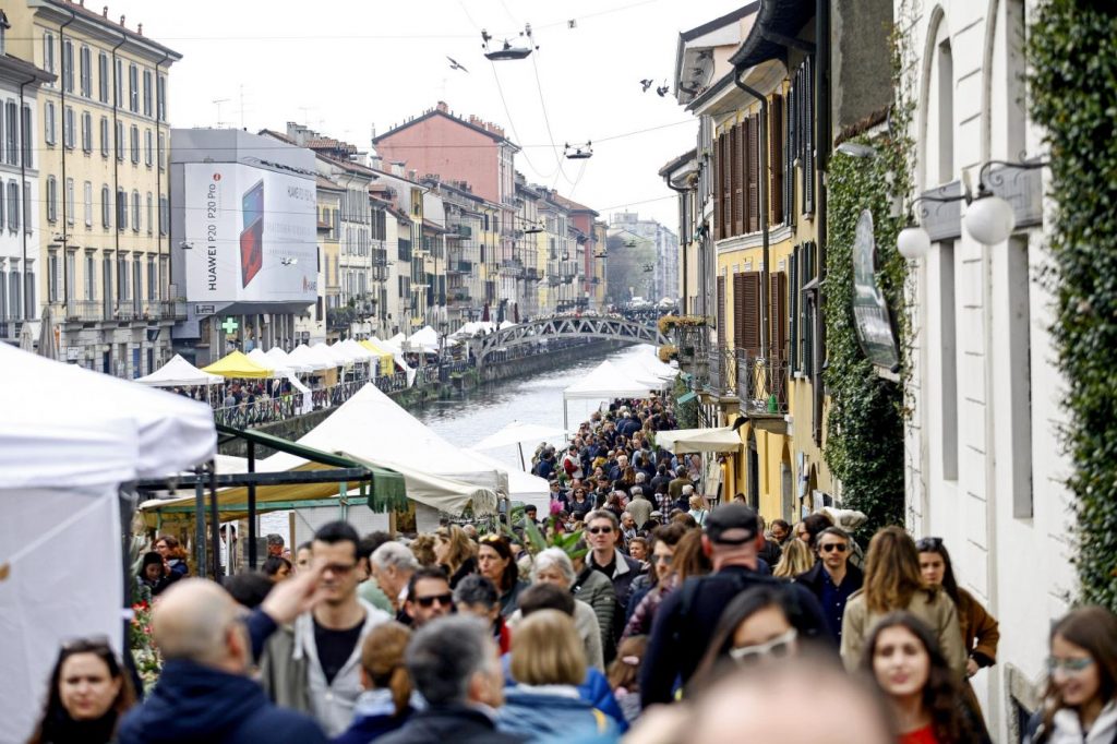 Milano, Fiori e sapori sul naviglio grande