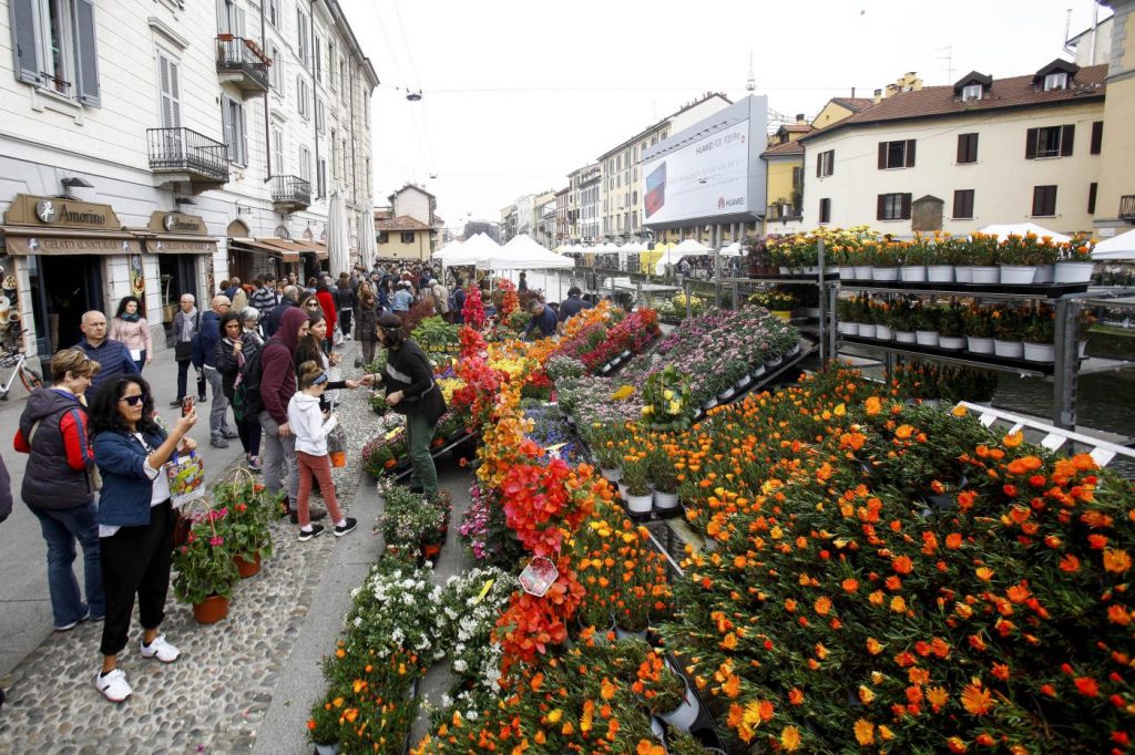 Milano, Fiori e sapori sul naviglio grande