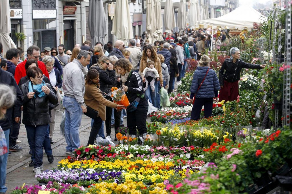 Milano, Fiori e sapori sul naviglio grande