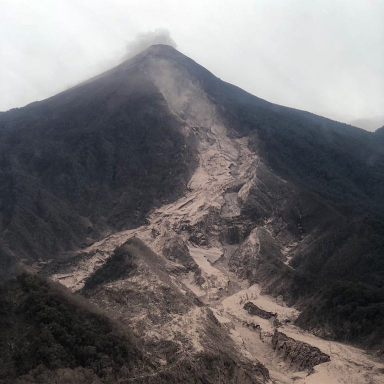 eruzione vulcano guatemala