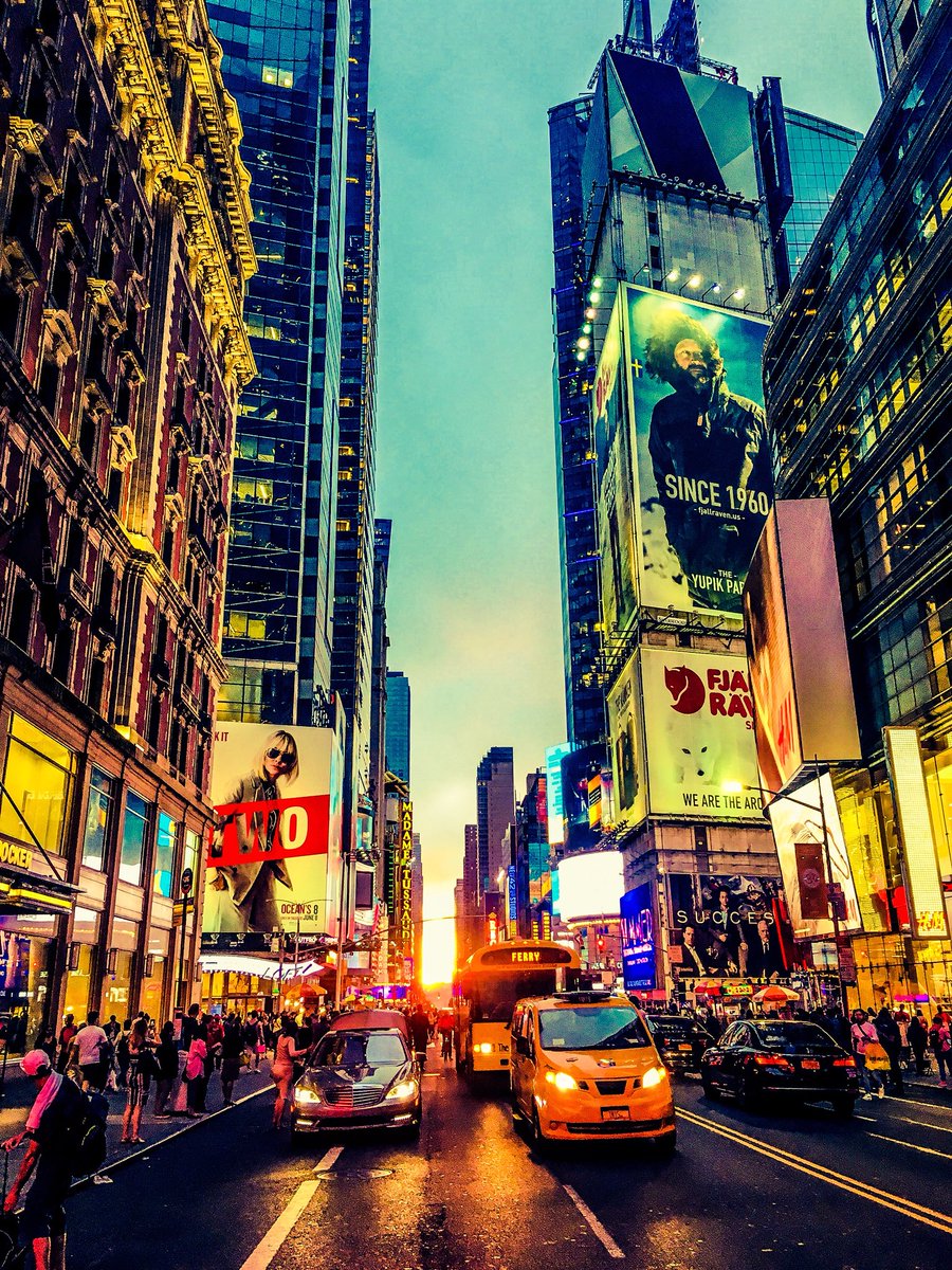 manhattanhenge new york