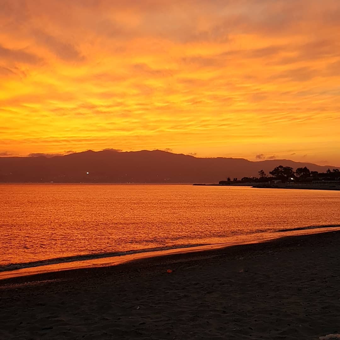 reggio calabria tramonto 1 giugno 2018