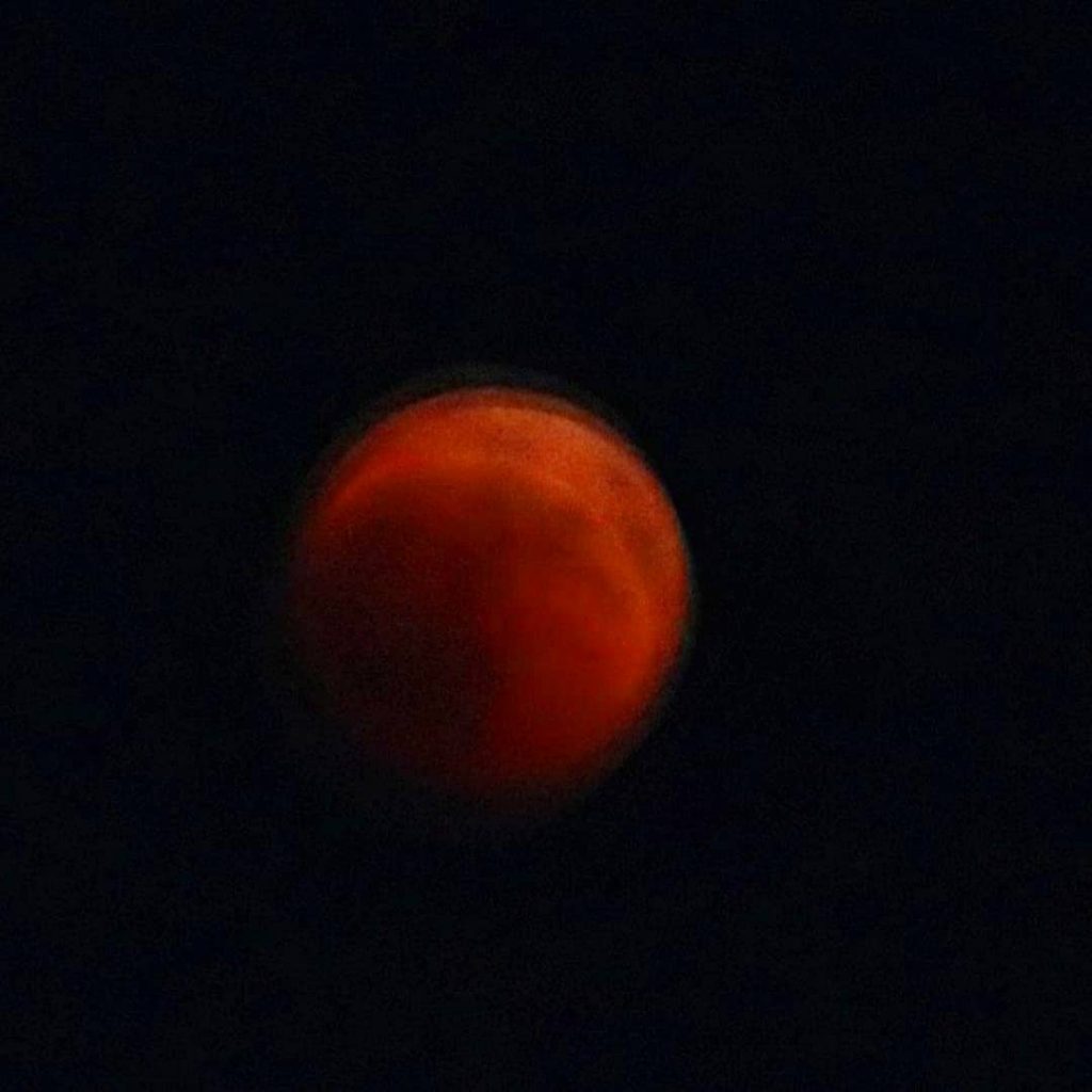 eclissi luna foto