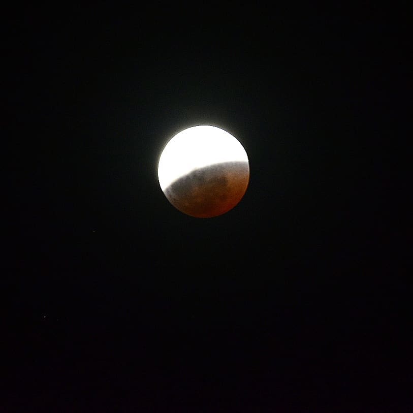 eclissi luna foto italia mondo