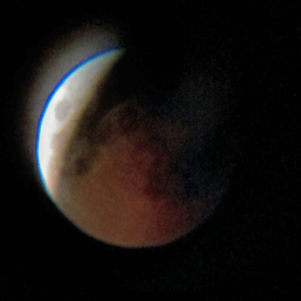 eclissi luna foto italia mondo