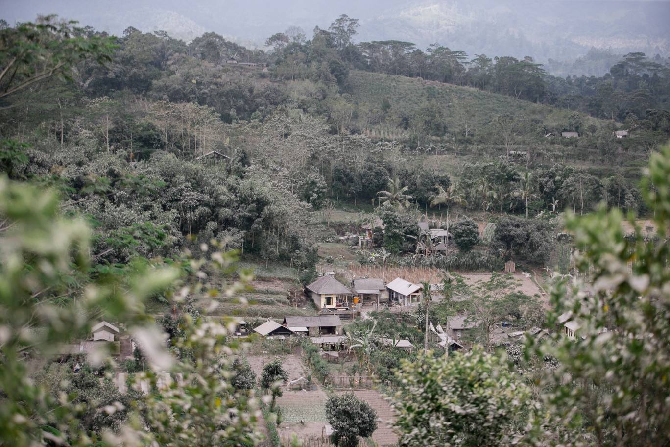 eruzione monte agung indonesia