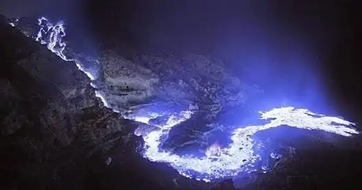 kawah ijen di notte