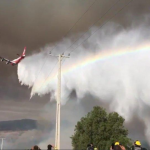 California, l’aereo antincendio più grande del mondo per domare le fiamme dei roghi [FOTO e VIDEO]