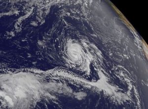 tempesta tropicale atlantico