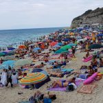 Maltempo in Calabria, 20 minuti di follia a Tropea: un violentissimo nubifragio devasta la spiaggia [FOTO e VIDEO]