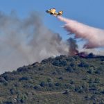 Vasto incendio nel Pisano: 700 evacuati tra Calci e Vicopisano, “non ci sono né morti né feriti” [GALLERY]