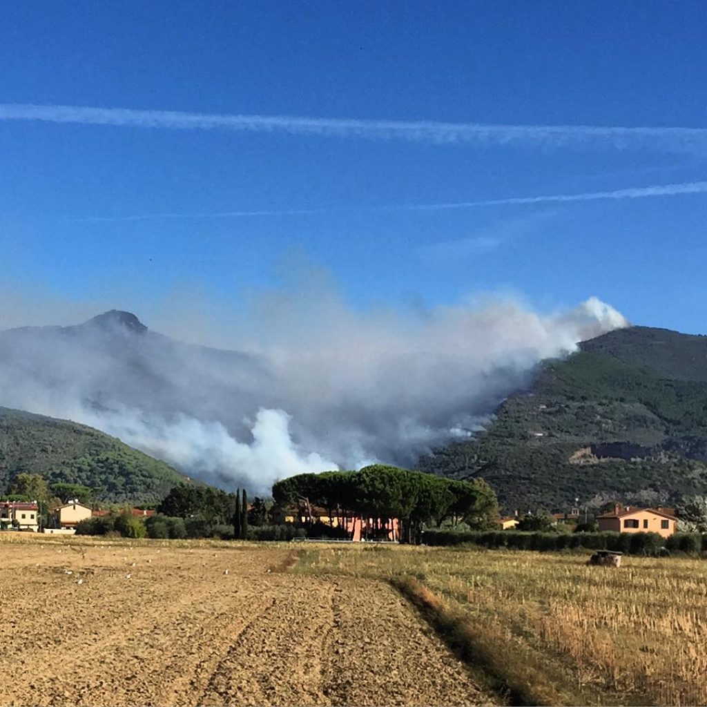 incendio monte serra