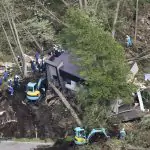 Terremoto Giappone, prevista pioggia nelle prossime 24 ore: aumenta il rischio di frane e crolli [GALLERY]