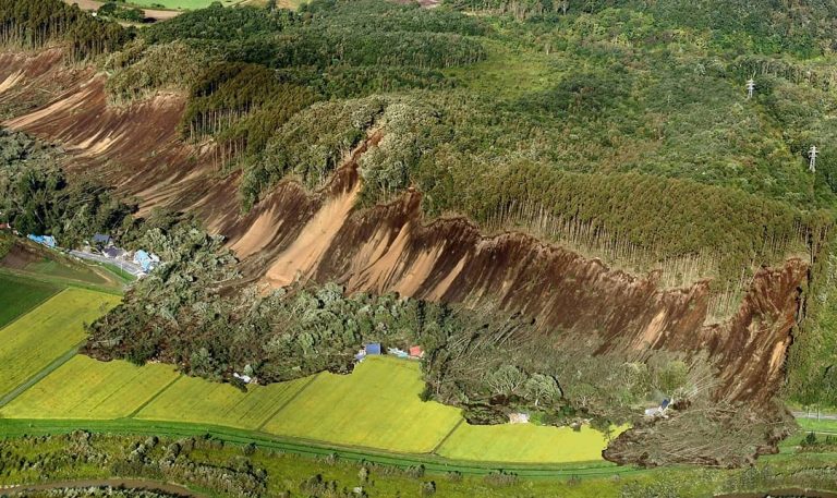 terremoto giappone Atsuma