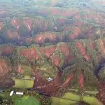 Violento terremoto in Giappone, un disastro provocato da enormi frane e liquefazione del suolo: stravolte le montagne dell’isola di Hokkaido [FOTO]