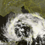 Allerta Meteo, il maltempo provocato dal caldo anomalo flagella l’Italia: la tempesta che risale il Tirreno può diventare un Uragano al largo di Roma [LIVE]