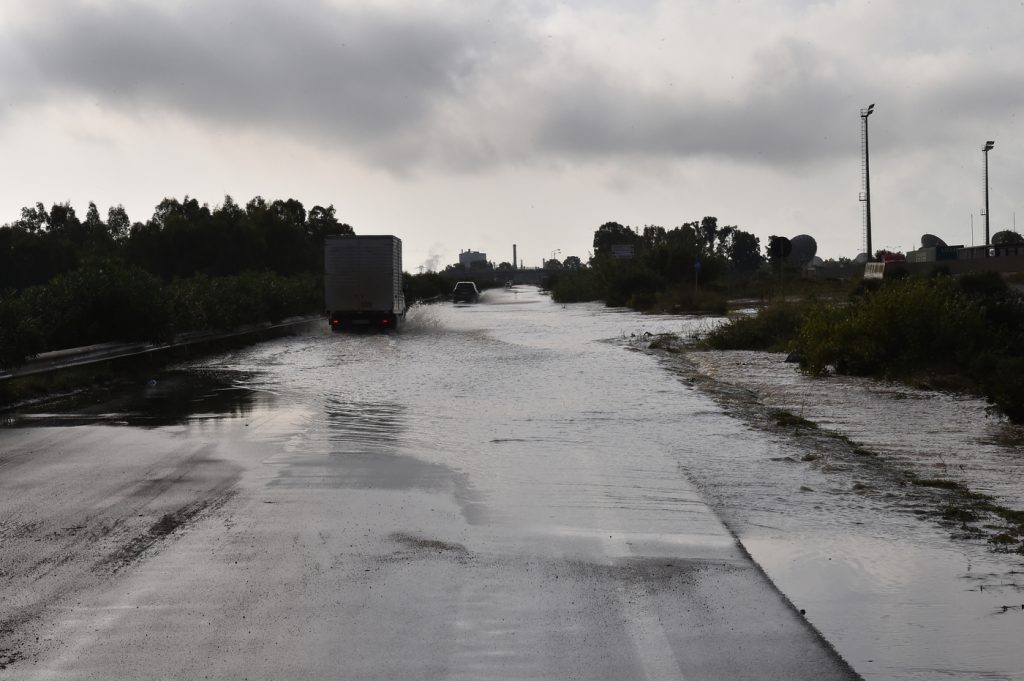 Maltempo Sardegna, ponti crollati e allagamenti nel cagliaritano