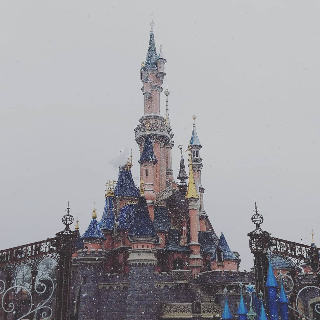 neve disneyland paris