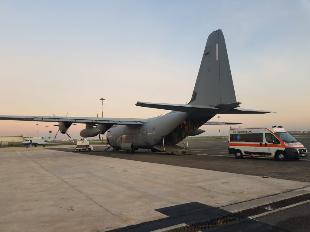 c130j con ecmo