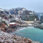 Allerta Meteo, il Ciclone Polare inizia a flagellare l’Italia: bufere di NEVE su Genova e Savona, allarme Medicane per Sardegna e tutto il Sud