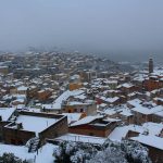 Ciclone Polare, situazione critica in Sardegna: zone interne sommerse dalla neve, collisione al porto di Olbia [FOTO LIVE]