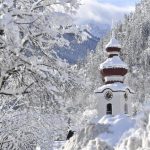 Maltempo Europa: migliaia di persone isolate in Austria, continua a salire il bilancio delle vittime della neve [FOTO e VIDEO]