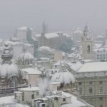 Allerta Meteo, il Ciclone Polare inizia a flagellare l’Italia: bufere di NEVE su Genova e Savona, allarme Medicane per Sardegna e tutto il Sud