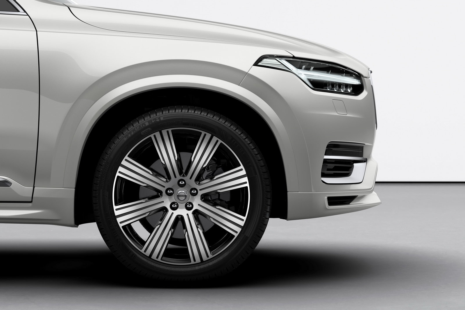 VOLVO XC90 2019