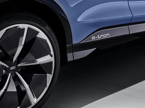 AUDI Q4 e-tron 2019